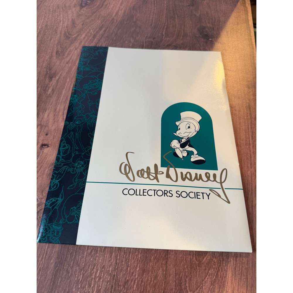 Vintage 1994 Walt Disney Collectors Society Membership Folder WDCC Ephemera